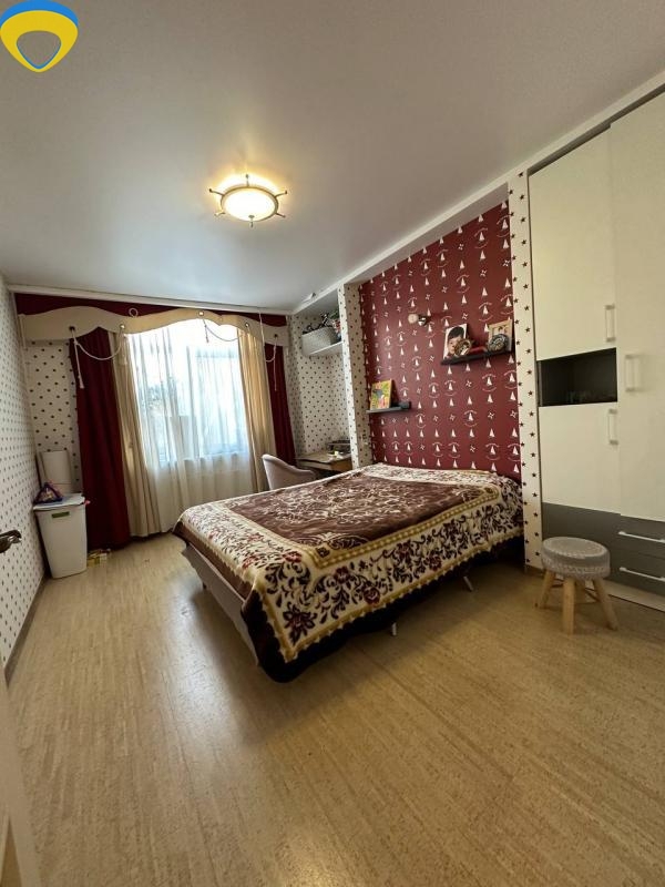 продажа трехкомнатной квартиры номер A-173502 в Приморском районе, фото номер 7